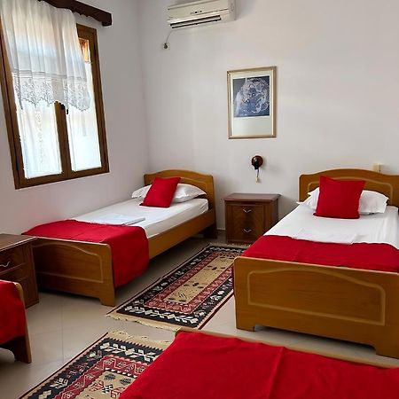 Hotel Berati Εξωτερικό φωτογραφία