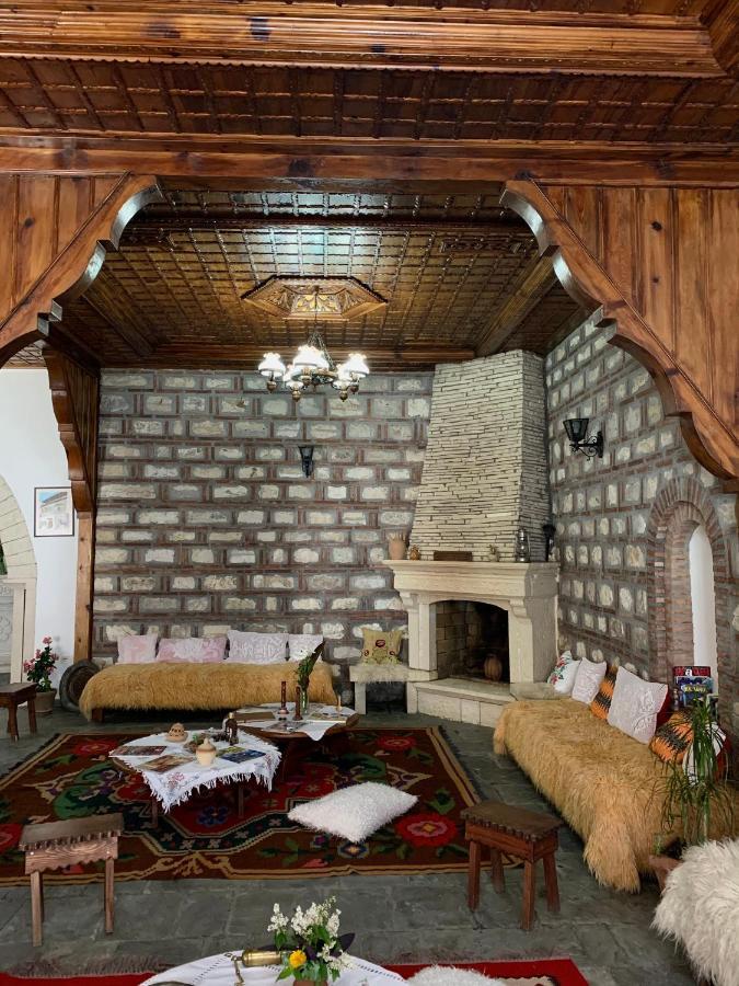 Hotel Berati Εξωτερικό φωτογραφία