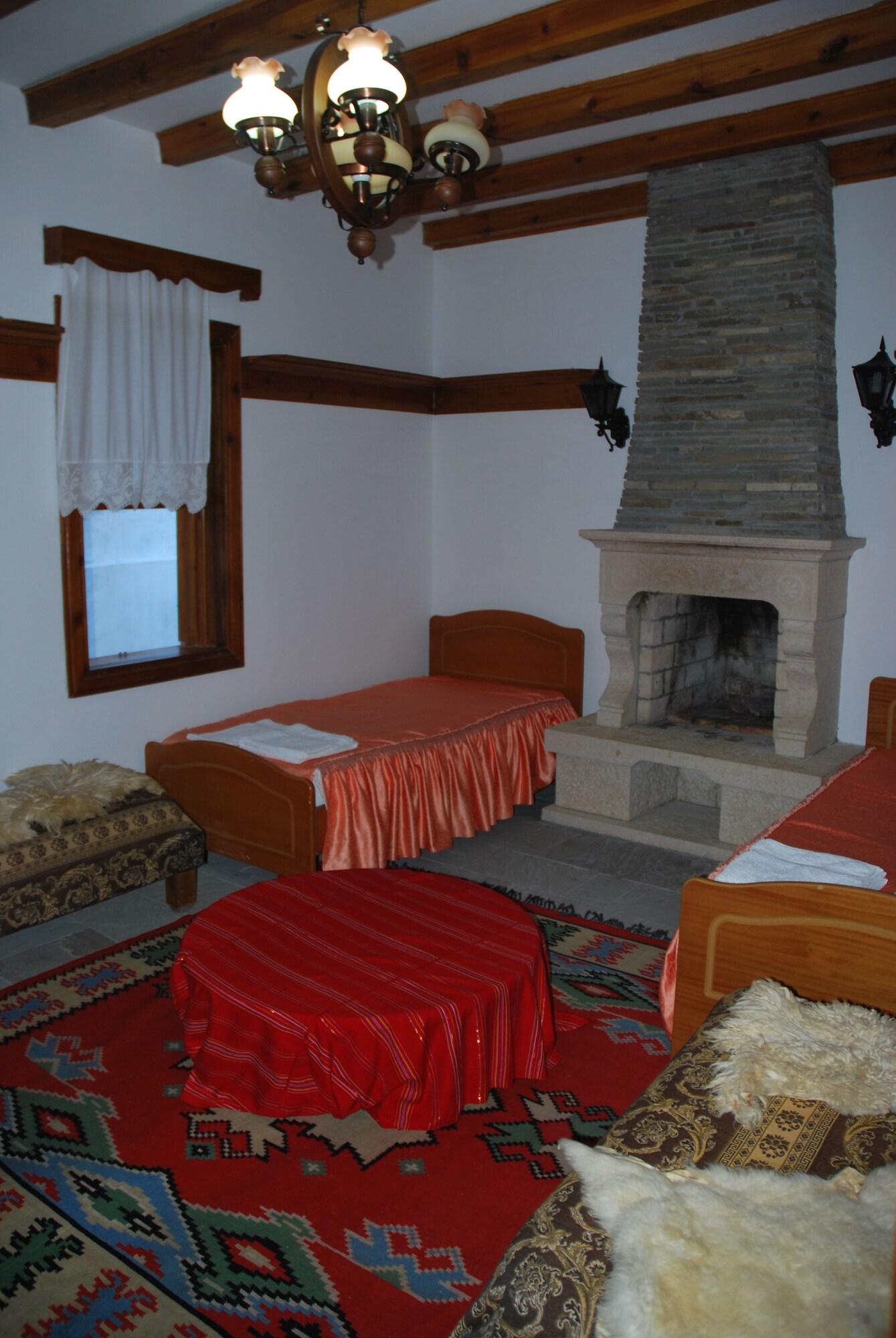 Hotel Berati Εξωτερικό φωτογραφία