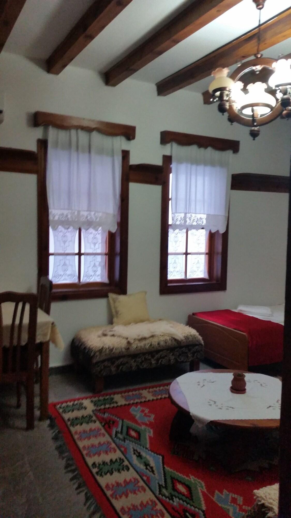 Hotel Berati Εξωτερικό φωτογραφία