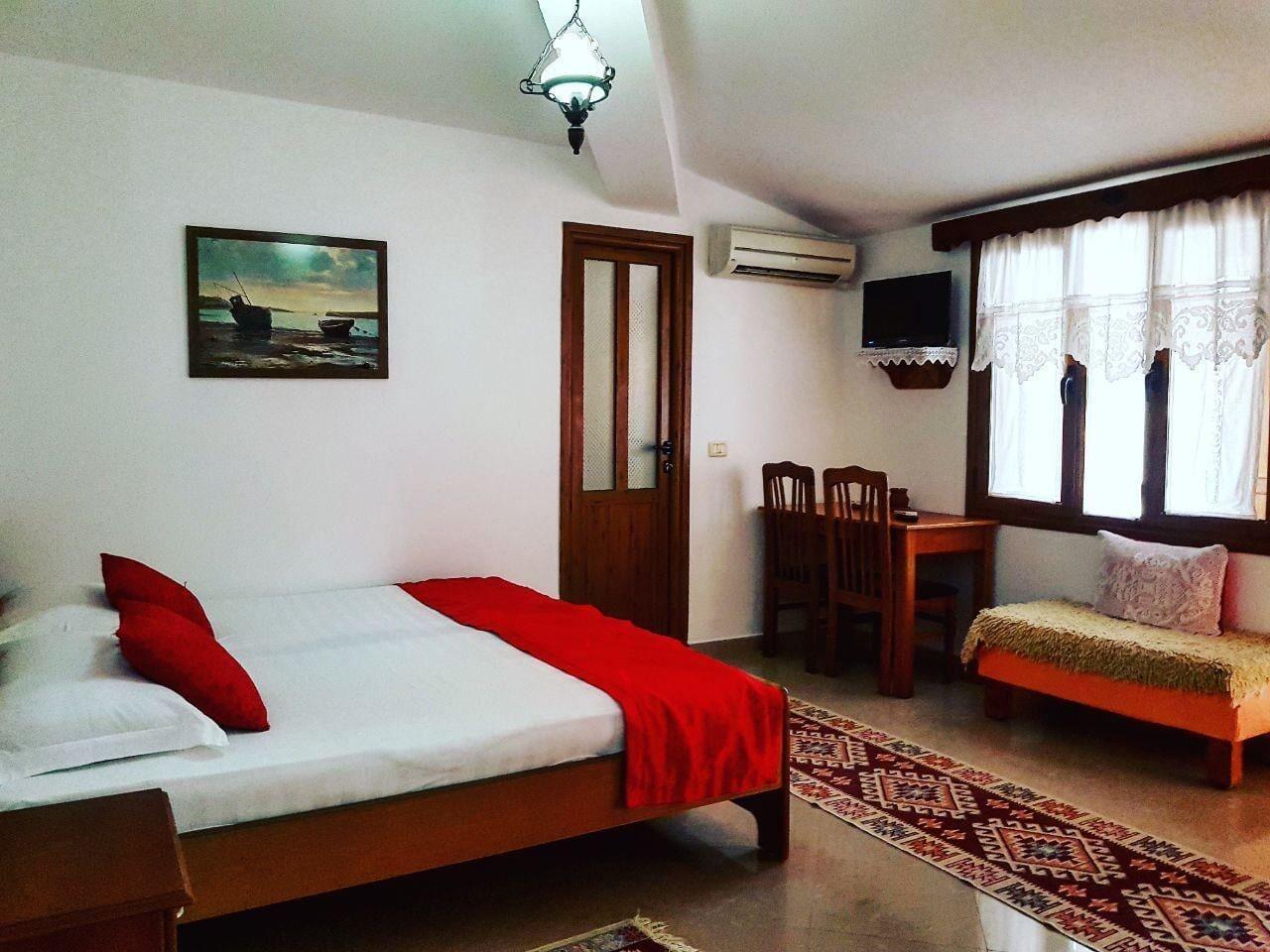 Hotel Berati Εξωτερικό φωτογραφία
