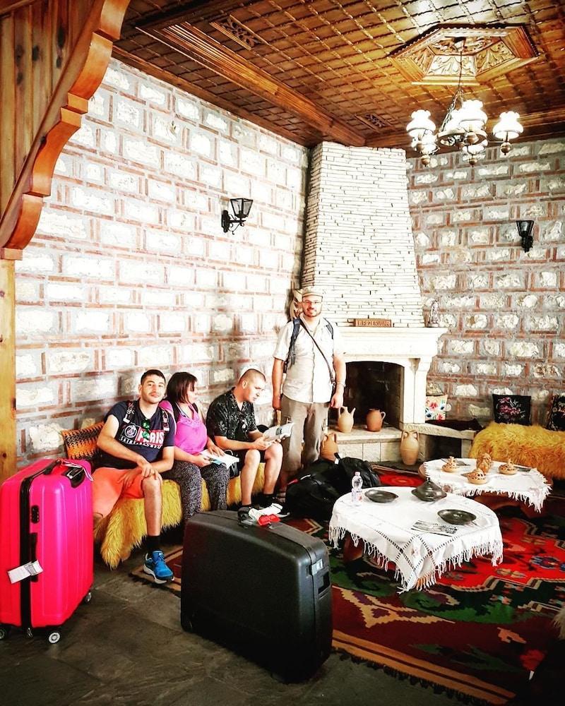 Hotel Berati Εξωτερικό φωτογραφία