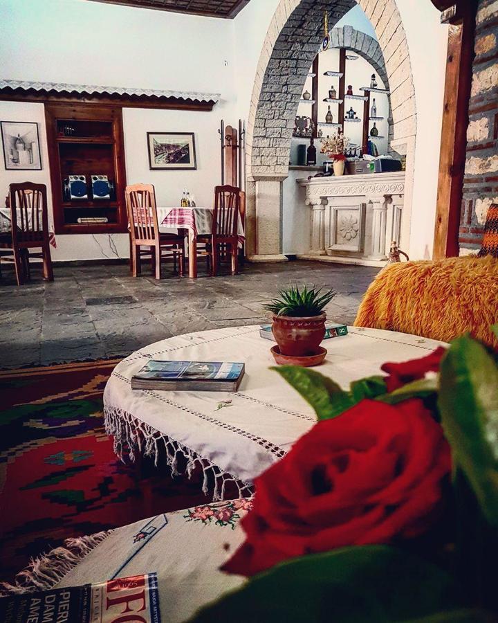 Hotel Berati Εξωτερικό φωτογραφία